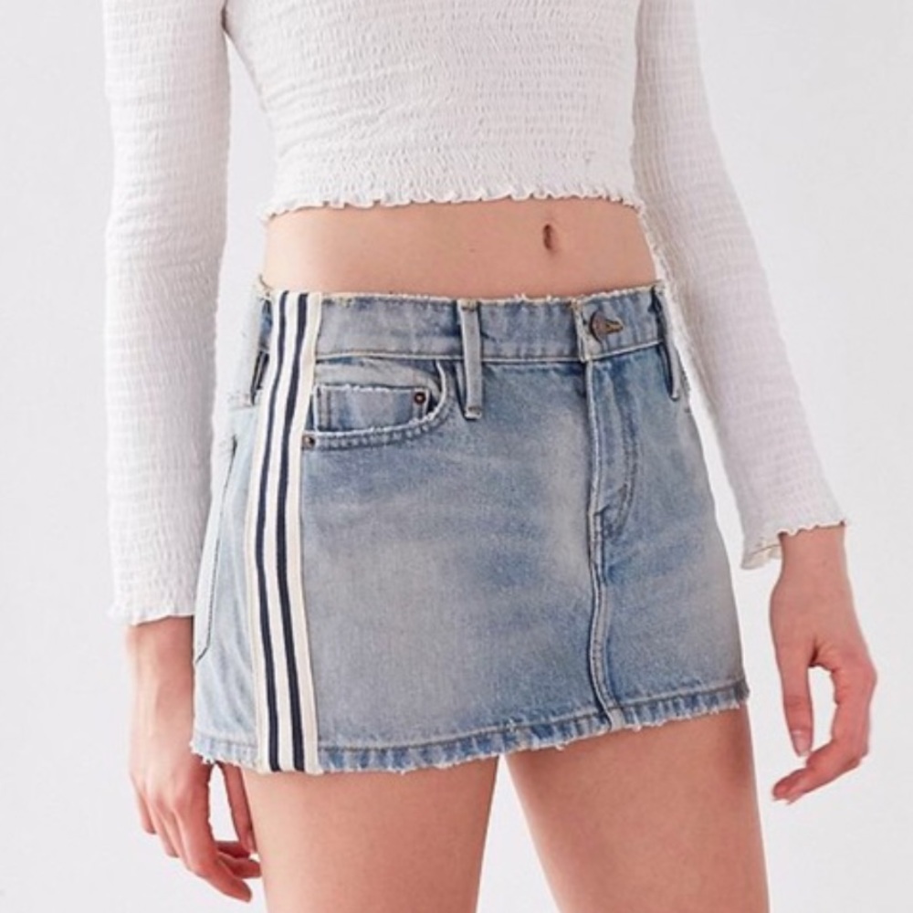 NEW UO Skate Side Stripe Denim Skirt (S)